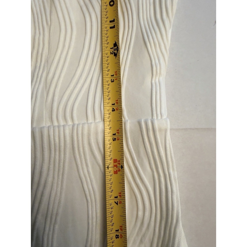 NEW RIHOAS Size Medium Water Ripple Textured White Backless Midi Dress Stretch - Picture 10 of 11